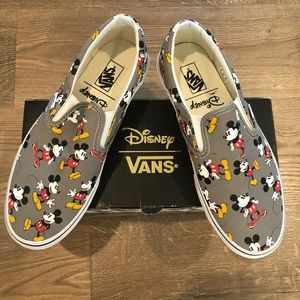 MENS Disney Vans - Classic Slip On